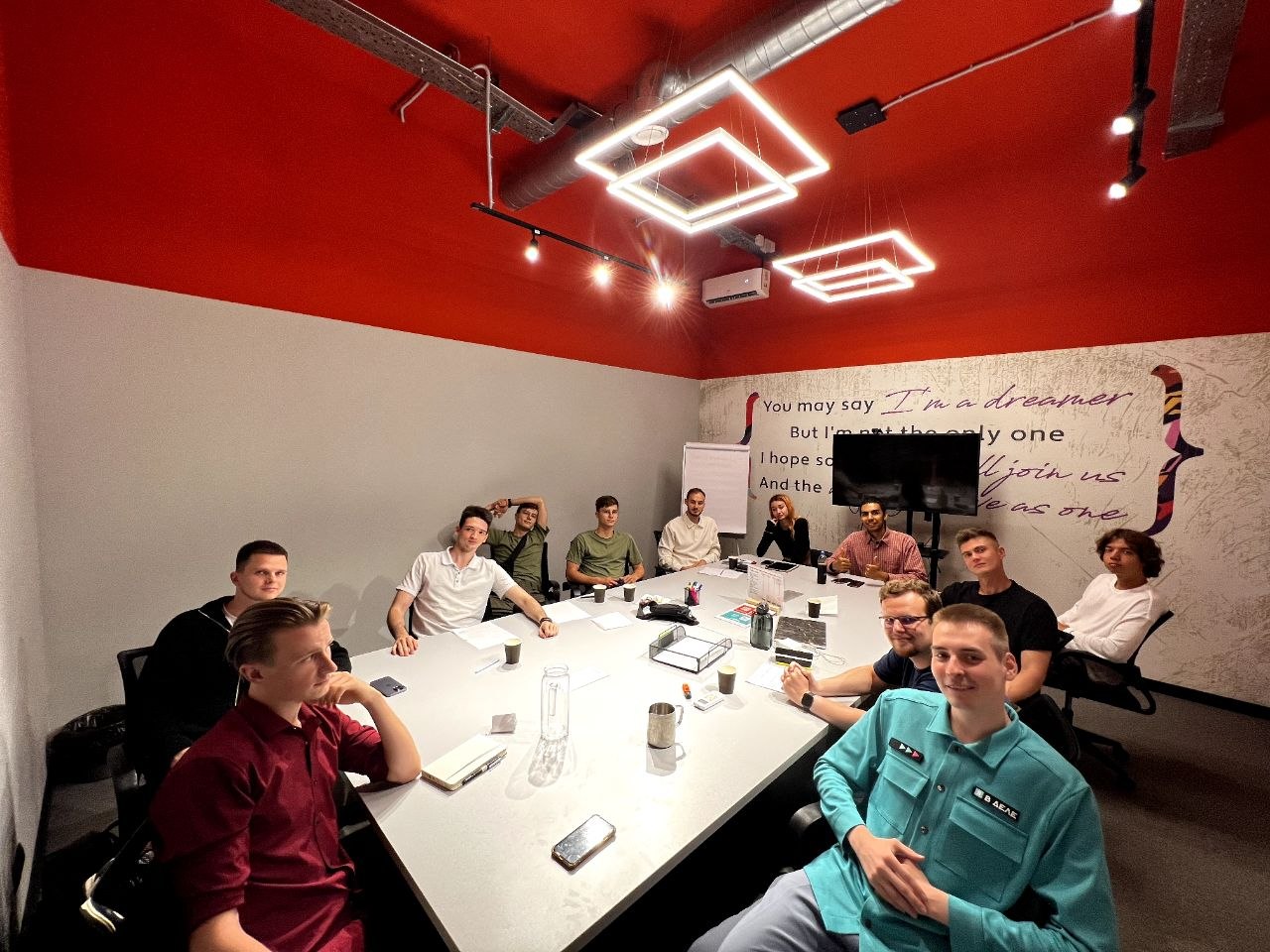 Встреча сообщества UpGenius — предприниматели Самары обсуждают бизнес-кейсы